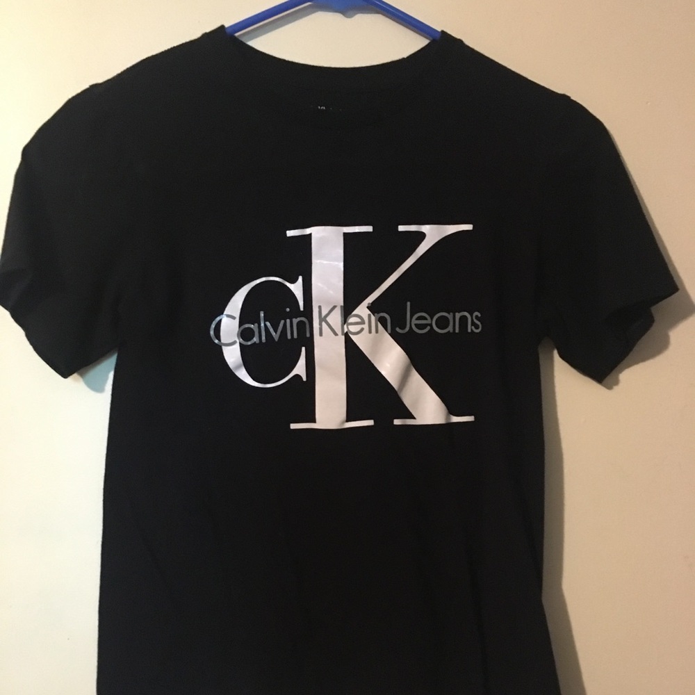Calvin Klein black tshirt